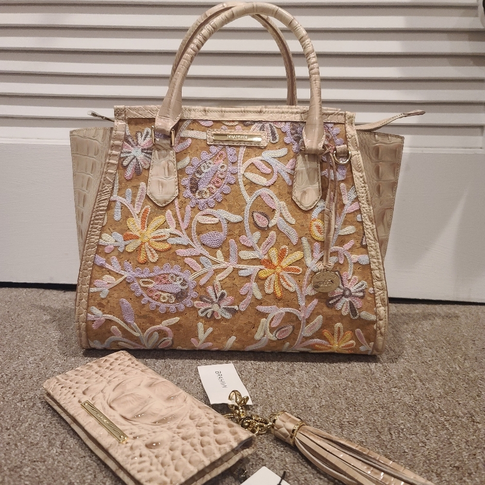 Brand New Limited Edition Brahmin Blossom Priscilla Set